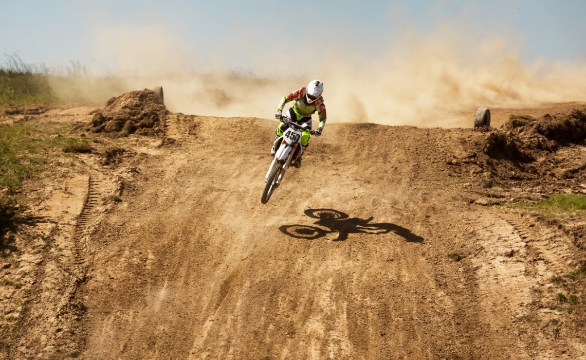 Come scegliere un casco da motocross?